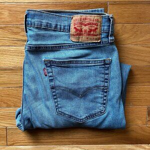 Men's Levi’s 541 Athletic Taper – 33x30 stretch summer weight